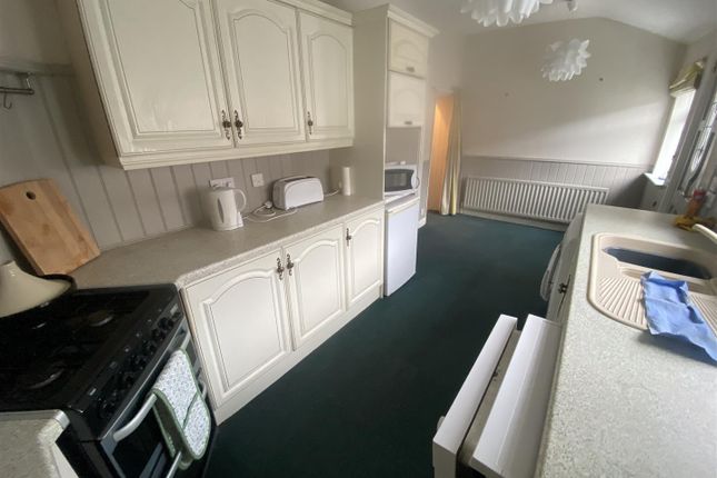 Mortimer Terrace, Whitley Bay photo 3