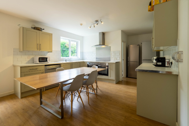 177, Dashwood Avenue, High Wycombe photo 3