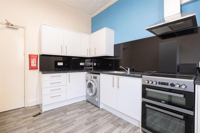 Room 1 57 Queens Road, Bristol photo 5