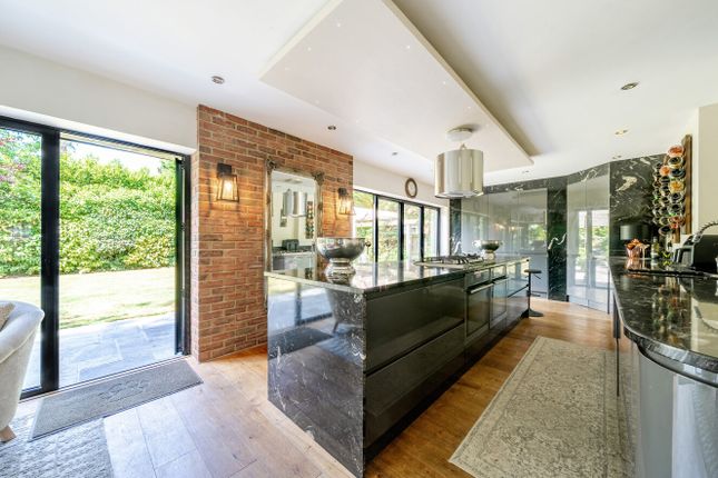 19, Forest Drive, Keston photo 3