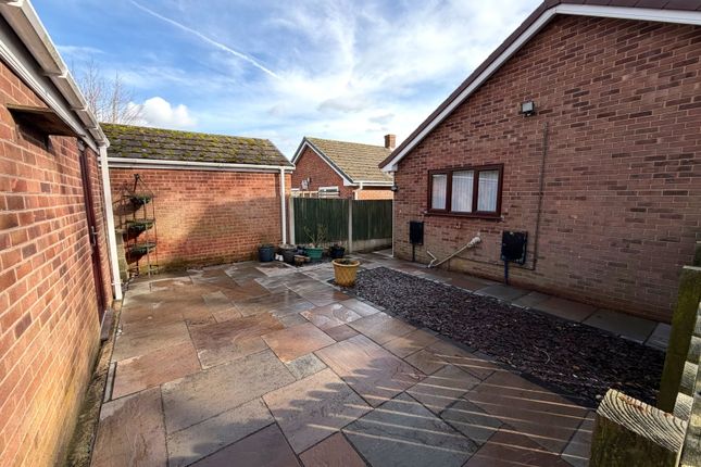 1, Meadow View, Chesterfield photo 3