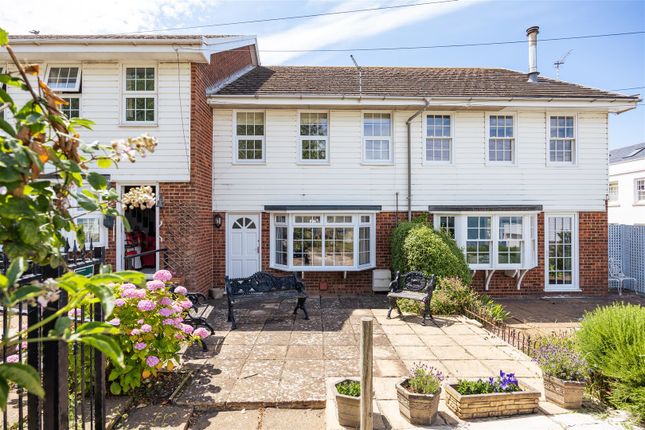 3-bed house on 16, The Glen, Yarmouth, £530,000