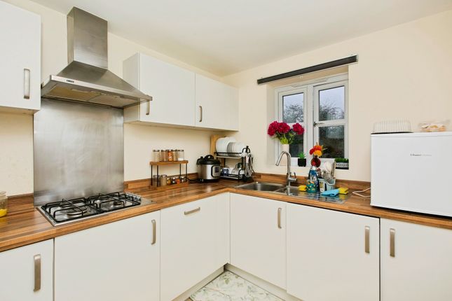 Canterbury Drive, Derby photo 2