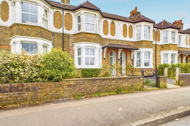 Thumbnail Terraced house for sale in Chaldon Road, Caterham