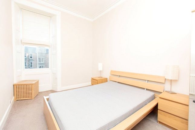 Flat 3F3, 34, Comely Bank Avenue, Edinburgh photo 4