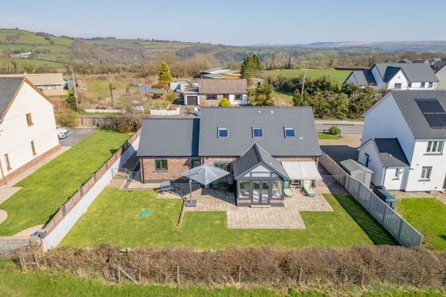 Clover Cottage, Llyn Y Fran Road, Llandysul photo 3