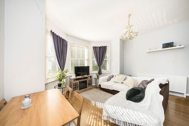 Flat 3, 91, Kirkstall Road, London photo 2