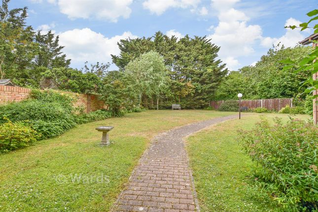 2-bed flat on 3, Miles Way, Birchington, £190,000