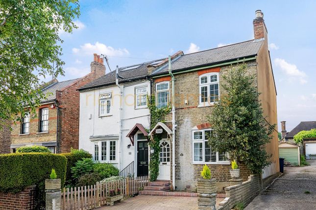 Thumbnail Property for sale in Shakespeare Road, Mill Hill, London
