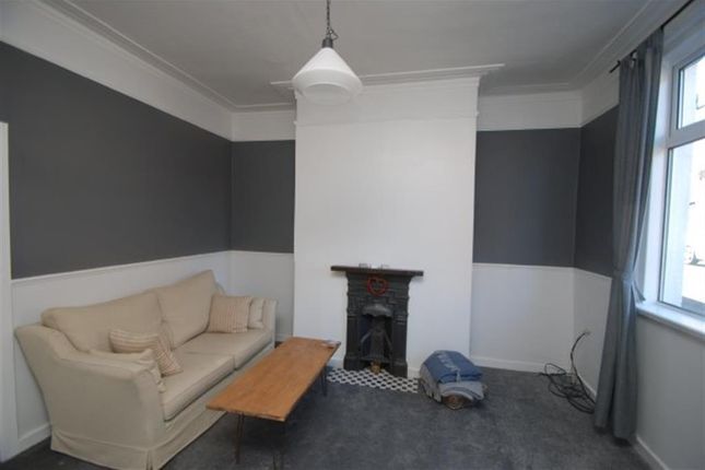 27, Croft Street, Stalybridge photo 3