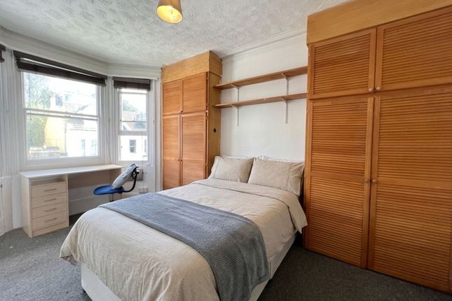 5 Bedroom Flat in BN1 4NQ