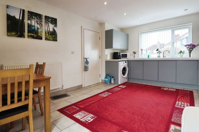 Paige House, Nicholls Avenue, Porthcawl photo 3