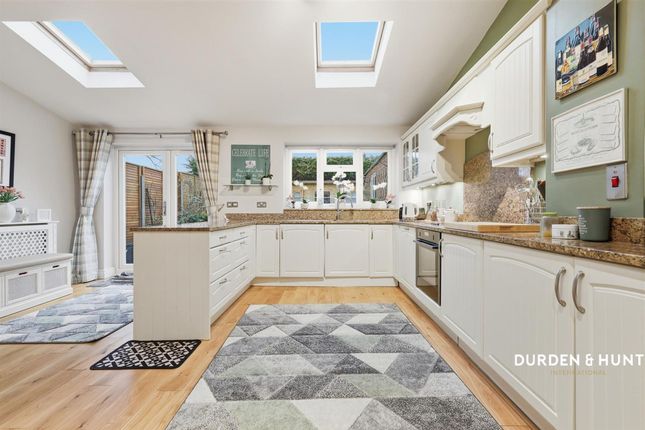 18 Marks Avenue, Ongar photo 3
