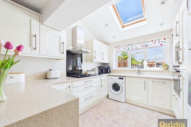 242, Southend Road, Wickford photo 3