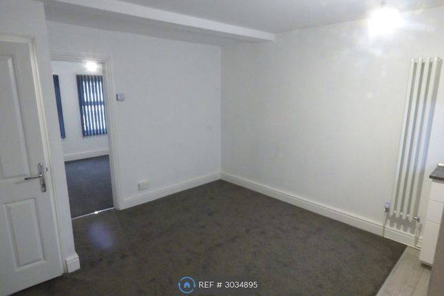 A Wennington Road, Rainham photo 3
