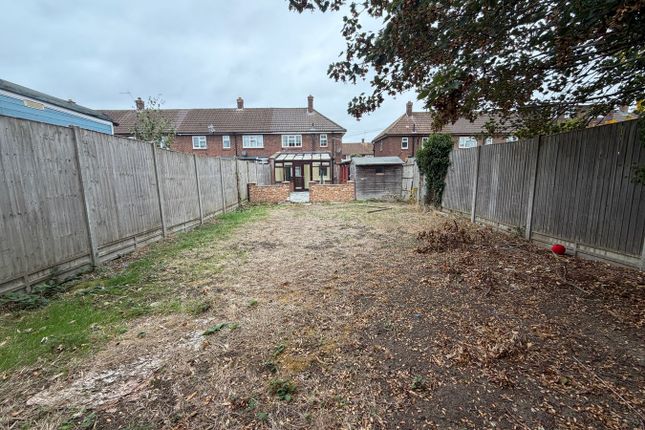 Metcalf Road, Ashford photo 4