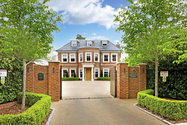 Thumbnail Detached house for sale in Horsegate Ride, Ascot, Berkshire