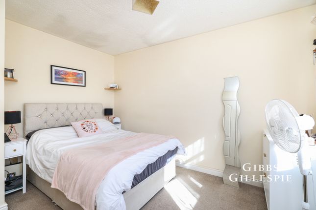 78, Elliott Avenue, Ruislip photo 4