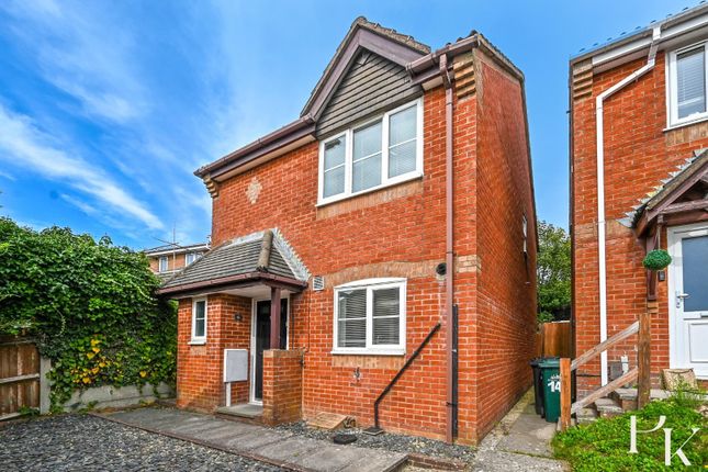 16-Langridge-Drive-Bn41 (26).Jpg