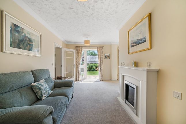7 River View Lodge, 7 Manygate Lane, Shepperton photo 4