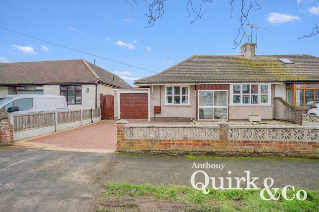 3-bed bungalow on 54, Meynell Avenue, Canvey Island, £375,000