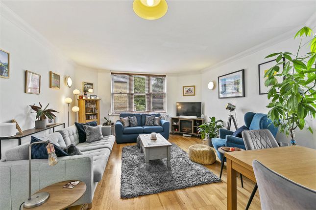 Thumbnail Flat to rent in Roxborough House, Northcote Road, St Margarets
