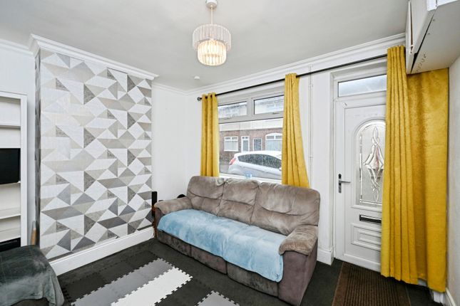 12, Welbeck Street, Mansfield photo 3