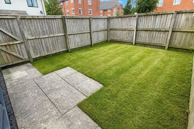 12, Pincroft Close, Preston photo 2