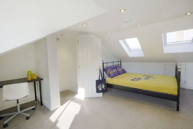 End terrace house to rent in Fairlight Place, Brighton