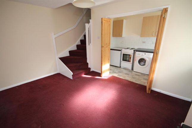 72, Webster Road, Aylesbury photo 4
