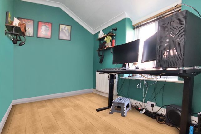 1, Sharwood Terrace, Wellingborough photo 3