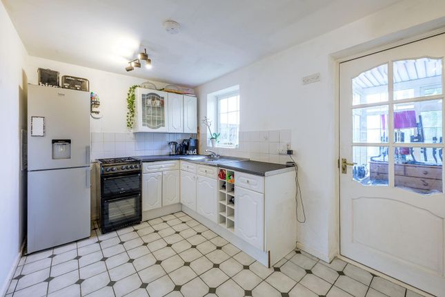 25, Brelades Close, Dudley photo 4