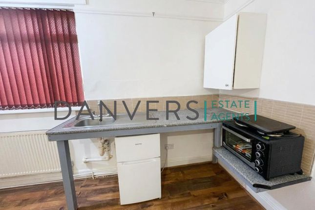 Dumbleton Avenue, Leicester photo 3