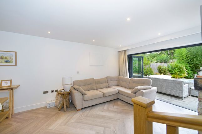 1 Stream Gardens , The Street, Hascombe, Godalming photo 4