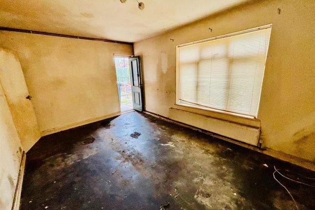 87, Heights Drive, Leeds photo 2