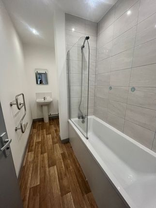 Flat 8, Linacre House Stanley Road, Bootle photo 5