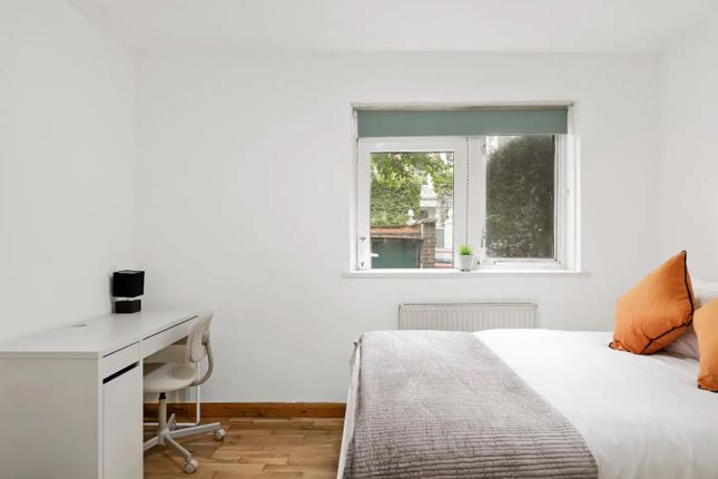 Thumbnail Room to rent in Sheffield Terrace, London