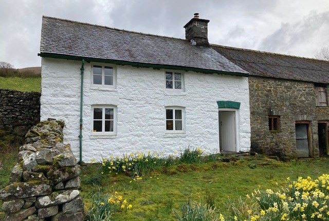 Thumbnail Farmhouse for sale in Ty Coch, Llanwrthwl, Llandrindod Wells, Powys