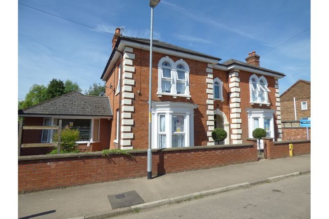 Thumbnail Detached house for sale in Cross Street, Spalding, Lincolnshire