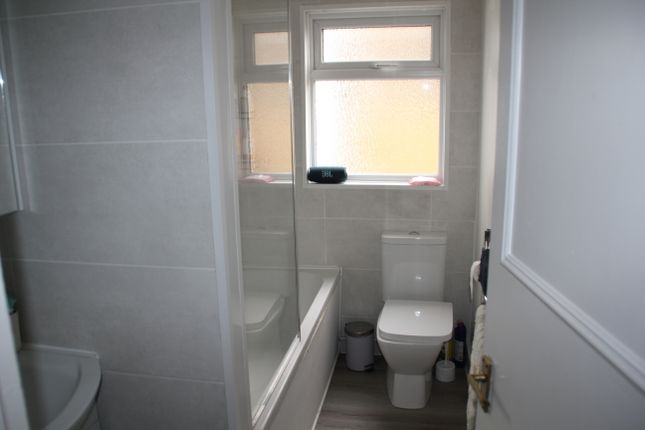 92, Lewin Road, London photo 4