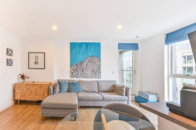 Flat for sale in Coalmakers Wharf, Limehouse, London