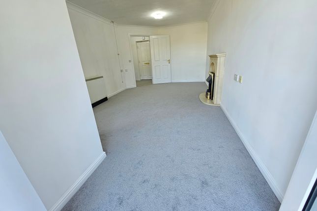 23, Whitebrook Court, Whitehall Road, Sale photo 4