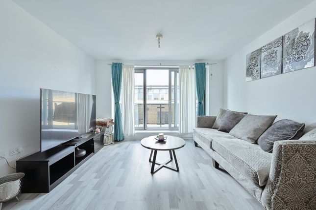 Flat 72, Ashleigh Court, Watford photo 2