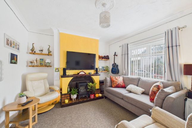 46 Greenway Street, Llanelli photo 2