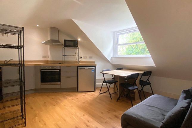 Flat 4, 1a, Vernon Terrace, Bath photo 2