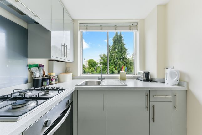 Studio for sale in West Hill, London