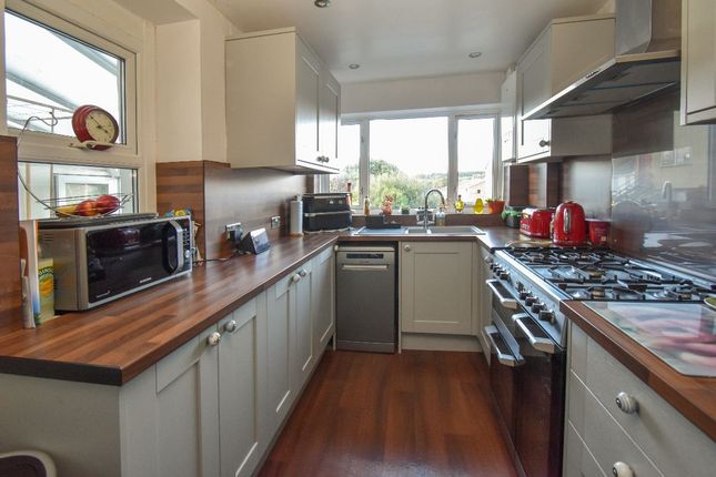 25 Crediton Road, Okehampton photo 4