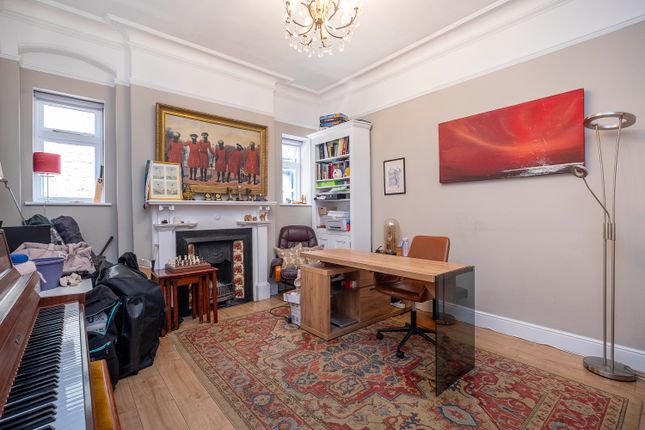 166, Queens Road, London photo 4