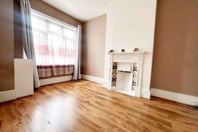 2, Orpington photo 4