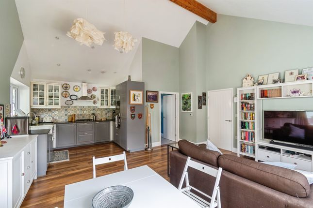 Apple Tree Cottage, 32a, Beanacre Road, Melksham photo 4